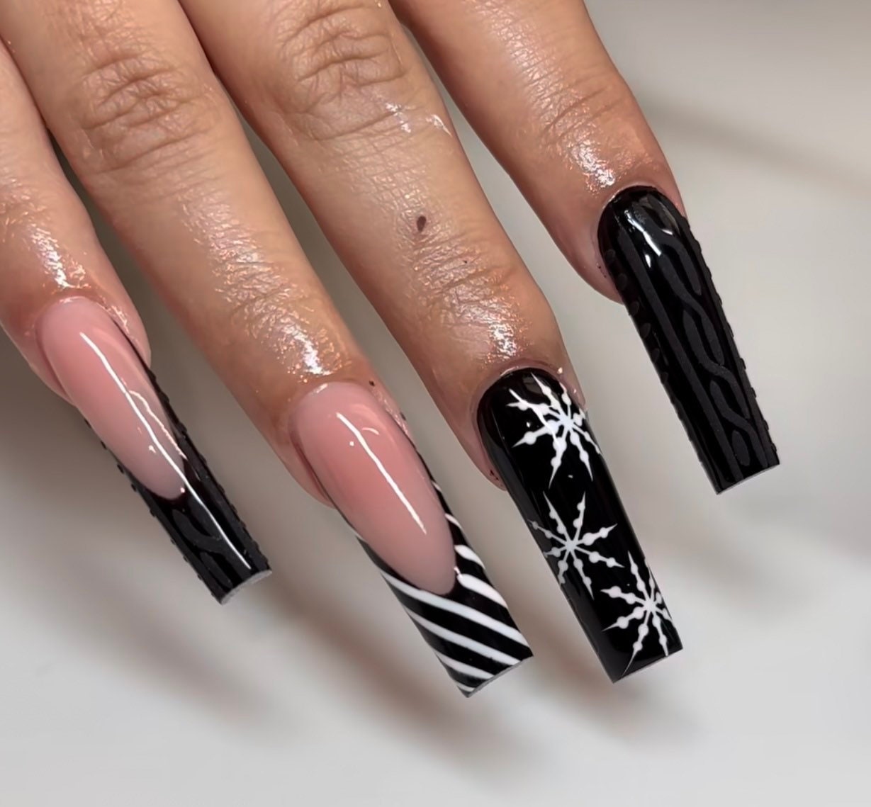 Black Sweater + Snowflake press ons | Christmas press on nails | Handmade Press On Nails