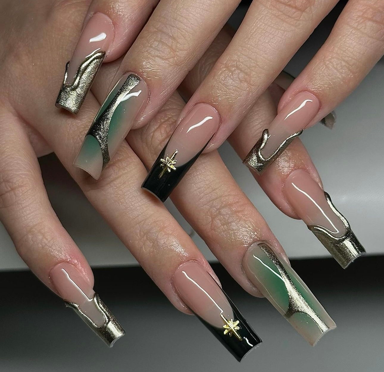 Sage Green Aura + Gold chrome press ons | Summer press on nails | Handmade Press On Nails