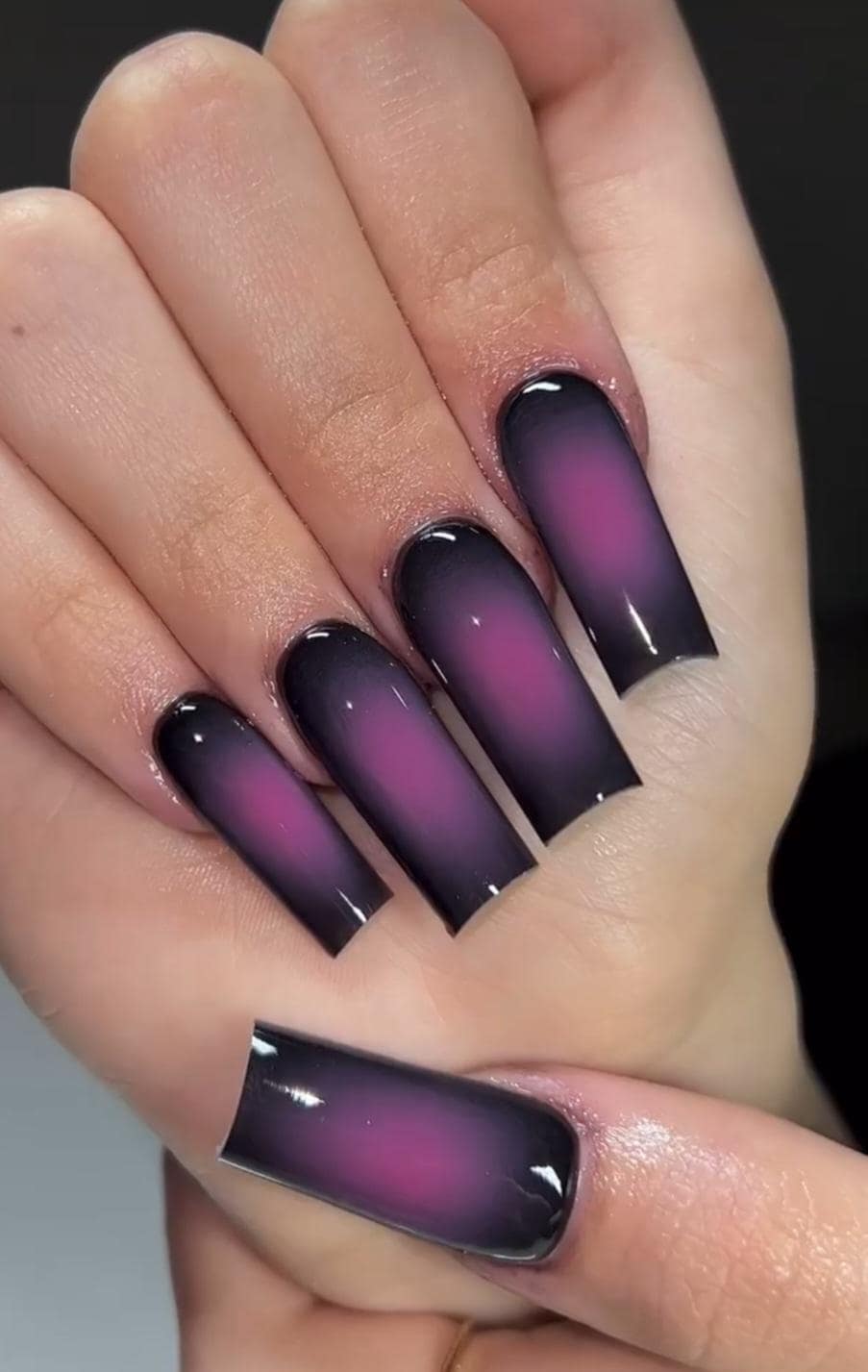 Black & Magenta Aura press ons | Spring press on nails | Handmade Press On Nails | SpringPress on Nails