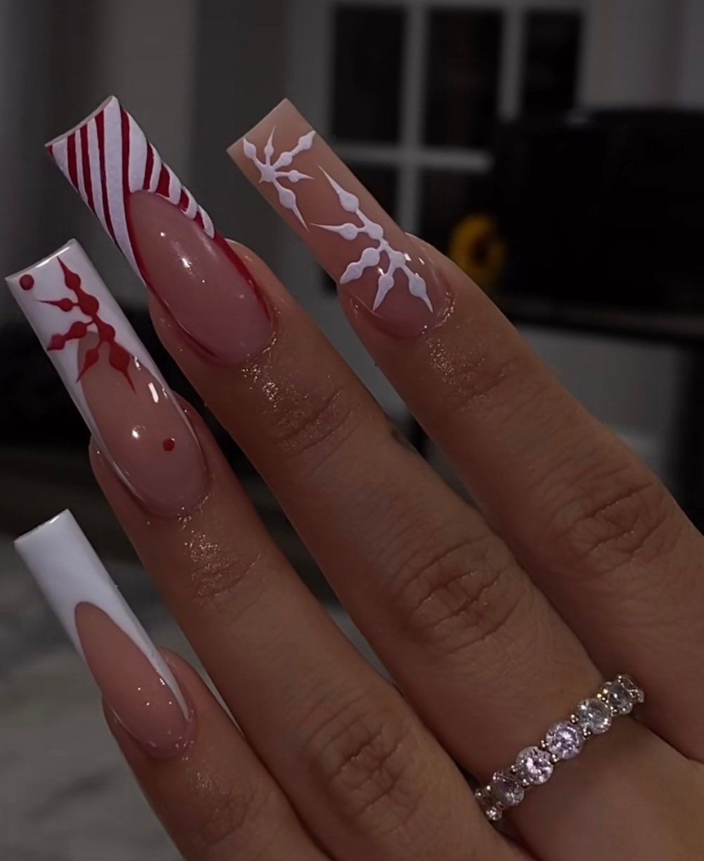 French + Sweater + Snowflake press ons | Christmas press on nails | Handmade Press On Nails