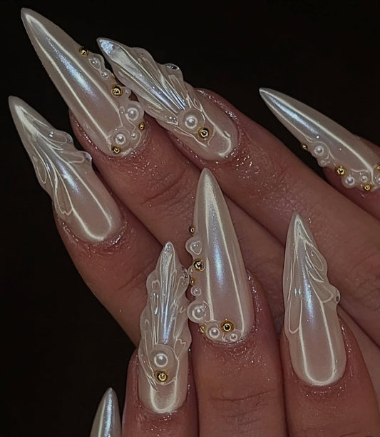 Pearly Chrome Mermaid press ons | Spring press on nails | Handmade Press On Nails | SpringPress on Nails