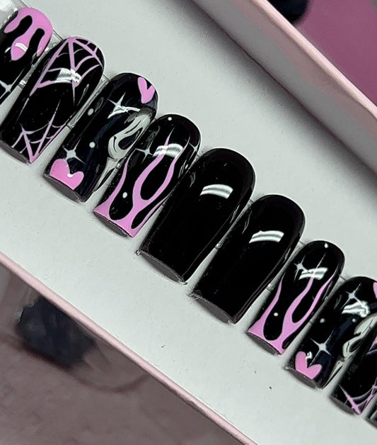 Scream Queen press ons | Halloween press ons | Handmade Press On Nails